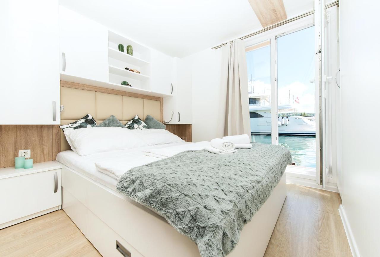Villa Marina Luxury Houseboat Olive Portorož Exterior foto